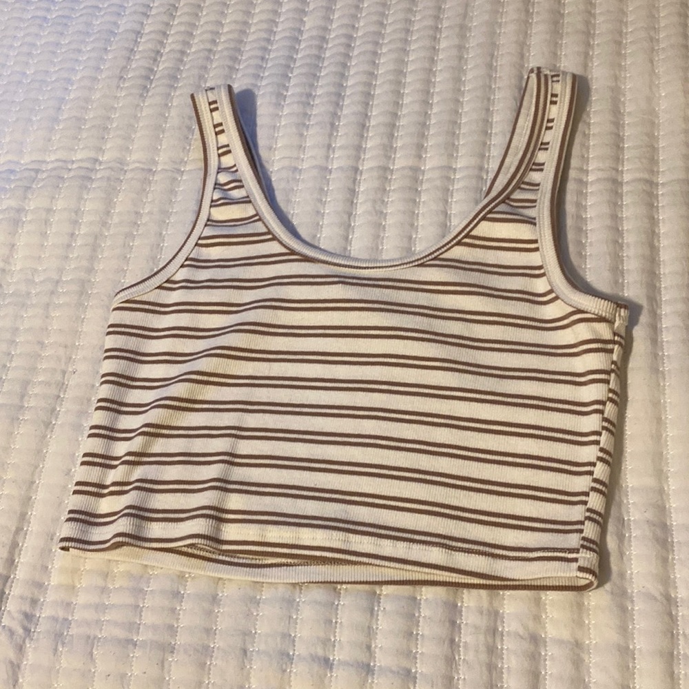 Forever 21 crop top. Size L.